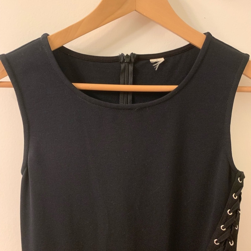 🖤✨ Be the Enigma in the Room! Veronica M Little Black Dress ✨🖤 - Picture 2 of 13